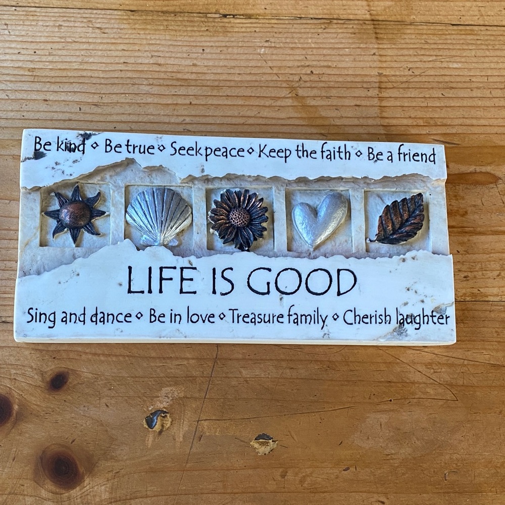 Decorative Plaque with Inspirational Quotes